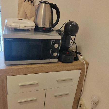 Apartments Sandra 1335 プーラ エクステリア 写真