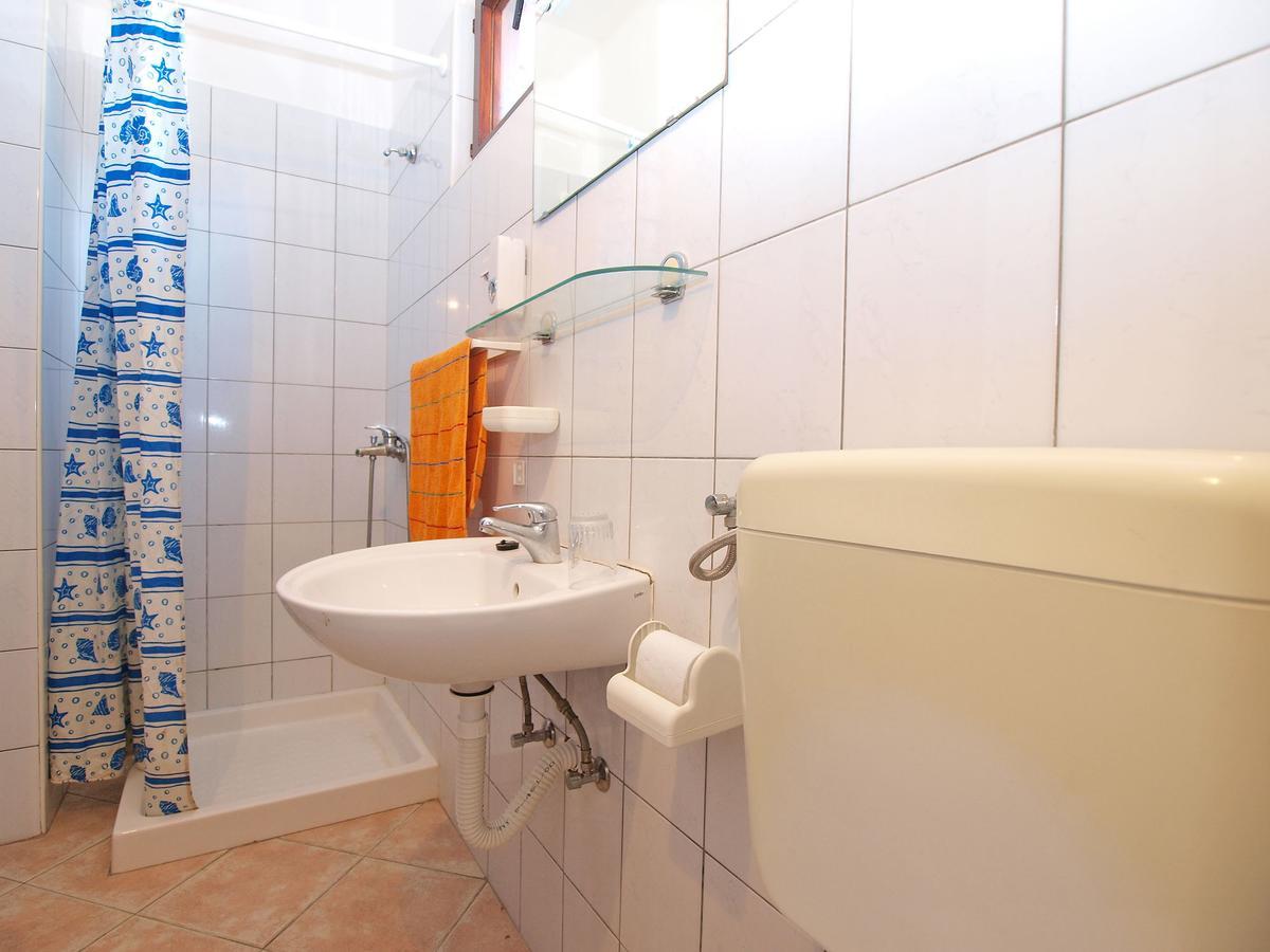 Apartments Sandra 1335 プーラ エクステリア 写真